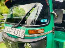 Bajaj 4 Stroke 2014 Three Wheel