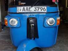 Bajaj 4 Stroke 2012 Three Wheel