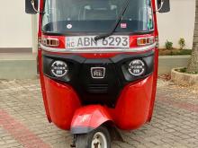 Bajaj 4Stroke 2016 Three Wheel