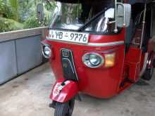 Bajaj 4stroke 2010 Three Wheel