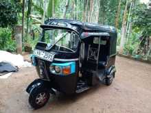 Bajaj 4 Stroke 2011 Three Wheel
