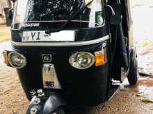 Bajaj 4 Stroke 2011 Three Wheel