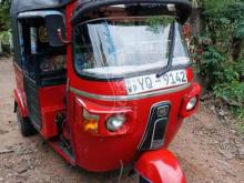 Bajaj 4 Stroke 2011 Three Wheel