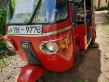 Bajaj 4 Stroke 2011 Three Wheel