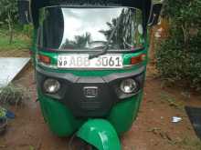 Bajaj 4 Stroke 2015 Three Wheel