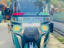 Bajaj 4 Stroke 2016 Three Wheel