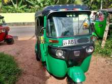 Bajaj 4 Stroke 2015 Three Wheel