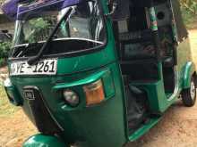 Bajaj 4 Stroke 2010 Three Wheel