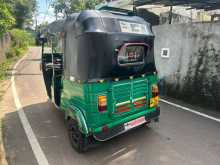 Bajaj 4 Stroke 2011 Three Wheel