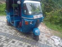 Bajaj 4 Stroke 2011 Three Wheel