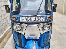 Bajaj 4stroke 2016 Three Wheel