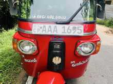 Bajaj 4 Stroke 2012 Three Wheel