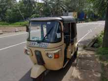 Bajaj 4 Stroke 2011 Three Wheel