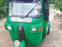 Bajaj 4 Stroke 2011 Three Wheel