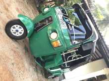 Bajaj 4 Stroke 2010 Three Wheel