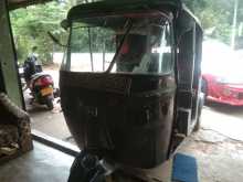 Bajaj 4 Stroke 2010 Three Wheel