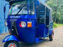Bajaj 4 Stroke 2009 Three Wheel