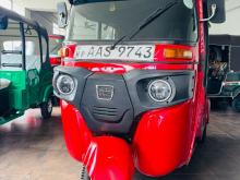 Bajaj 4 Stroke 2014 Three Wheel