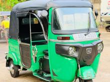 Bajaj 4stroke 2016 Three Wheel