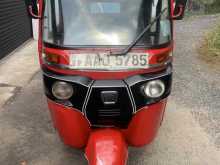 Bajaj 4 Stroke 2014 Three Wheel