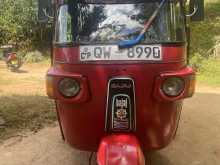 Bajaj 4 Stroke 2010 Three Wheel