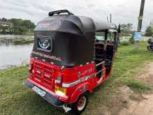 https://riyasewana.com/uploads/bajaj-4stroke-re-2018-27454412893.jpg