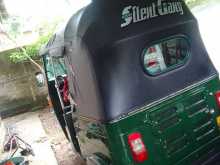 Bajaj 4 Stroke 2011 Three Wheel