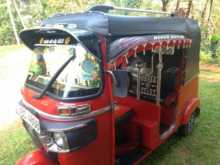 Bajaj RE 2015 Three Wheel