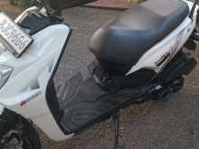 https://riyasewana.com/uploads/bajaj-assmble-sri-51429584562.jpg