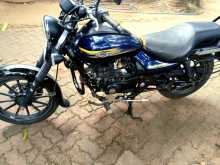 Bajaj Avenger 150 2017 Motorbike