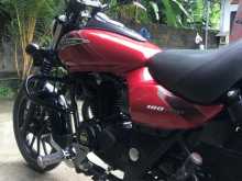 https://riyasewana.com/uploads/bajaj-avenger-180cc-3016452513932.jpg