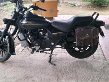 Bajaj Avenger 2016 Motorbike