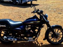 Bajaj Avenger 2016 Motorbike