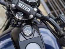 https://riyasewana.com/uploads/bajaj-avenger-711413622533.jpg