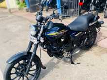 Bajaj Avenger 2016 Motorbike