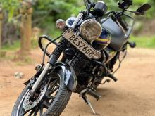 Bajaj Avenger 150 2017 Motorbike