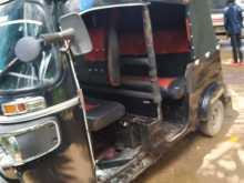https://riyasewana.com/uploads/bajaj-bajaj-11024234403.jpg