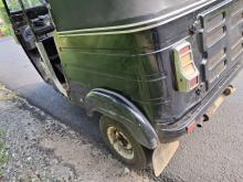 https://riyasewana.com/uploads/bajaj-bajaj-11557336615.jpg