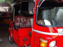 https://riyasewana.com/uploads/bajaj-bajaj-121033514642.jpg