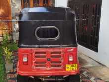 https://riyasewana.com/uploads/bajaj-bajaj-121307274473.jpg