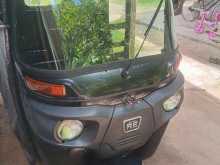 Bajaj RE 2019 Three Wheel