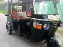 https://riyasewana.com/uploads/bajaj-bajaj-14815554082.jpg