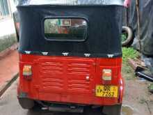 https://riyasewana.com/uploads/bajaj-bajaj-151622094592.jpg