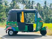 https://riyasewana.com/uploads/bajaj-bajaj-151944294053.jpg