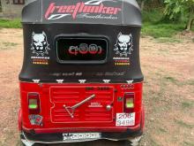 https://riyasewana.com/uploads/bajaj-bajaj-1637266984.jpg