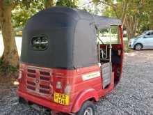 https://riyasewana.com/uploads/bajaj-bajaj-181237374313.jpg