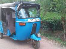 https://riyasewana.com/uploads/bajaj-bajaj-191110204482.jpg