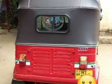 https://riyasewana.com/uploads/bajaj-bajaj-191326044072.jpg