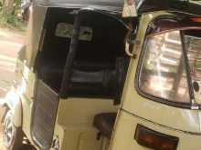 https://riyasewana.com/uploads/bajaj-bajaj-191838084993.jpg