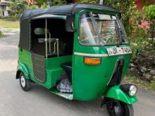 https://riyasewana.com/uploads/bajaj-bajaj-2-122147346776.jpg